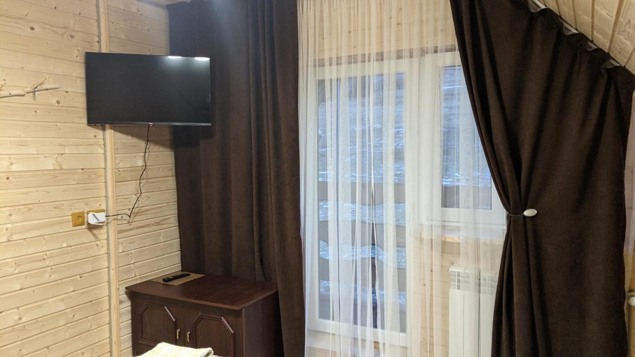 Gostynna Rodyna Hotel Iszka Kültér fotó