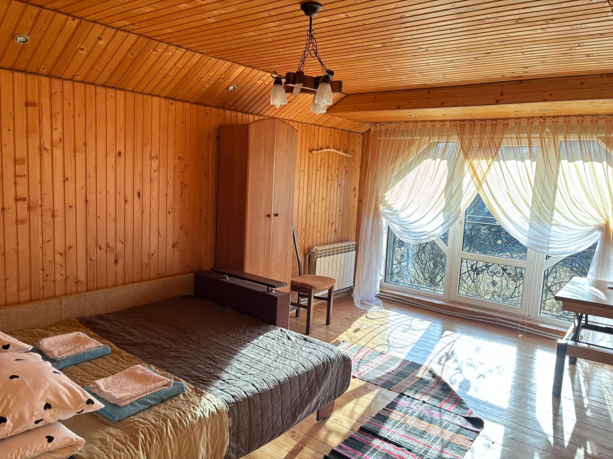 Gostynna Rodyna Hotel Iszka Kültér fotó