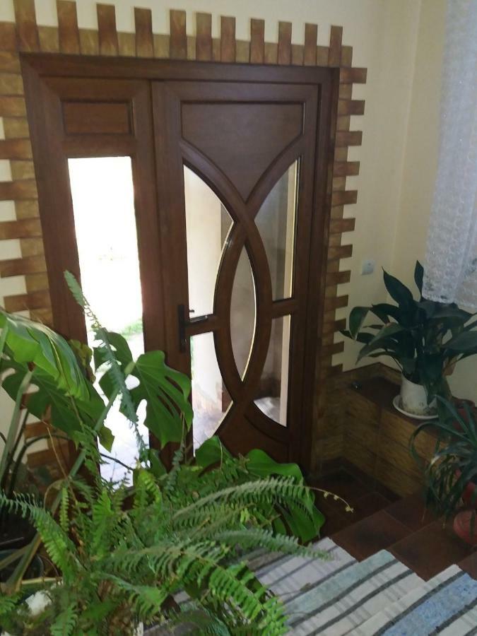 Gostynna Rodyna Hotel Iszka Kültér fotó