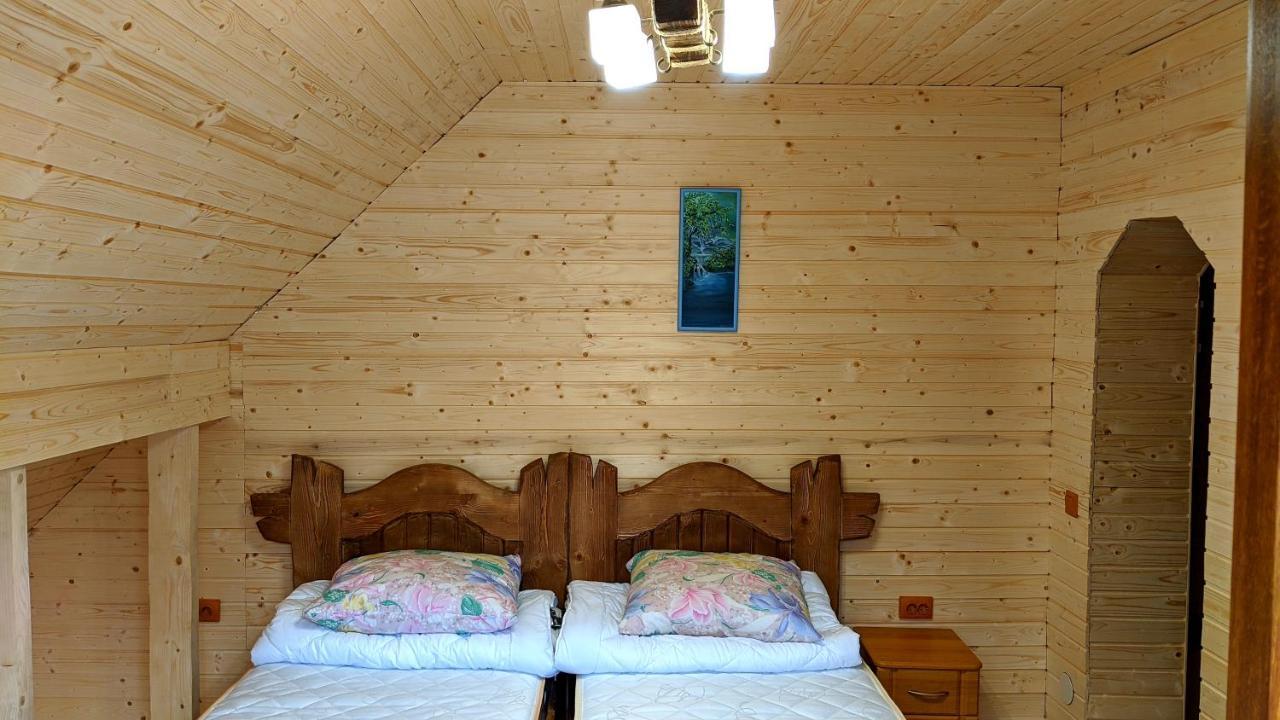 Gostynna Rodyna Hotel Iszka Kültér fotó
